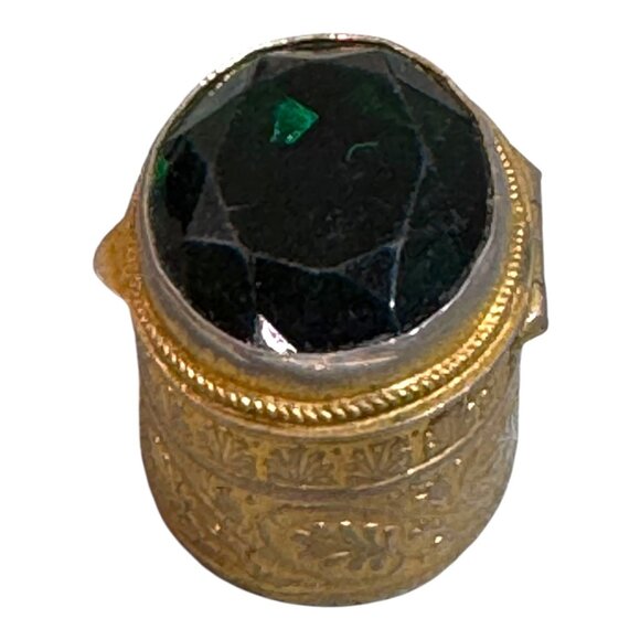 Antique Miniature Trinket Large Emerald Green Goldtone Filigree Ring Jewelry Box - Picture 3 of 12
